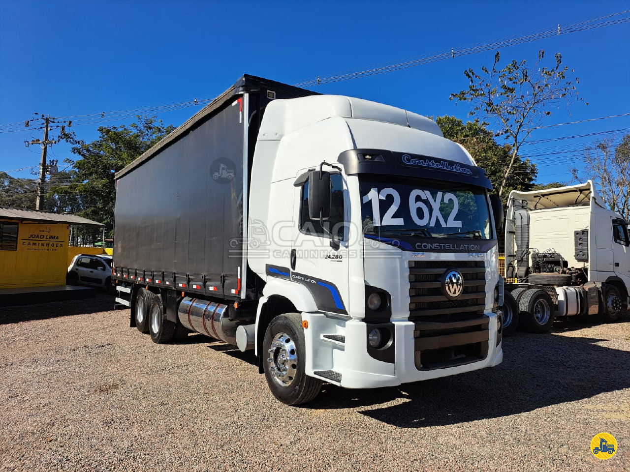 CAMINHAO VOLKSWAGEN VW 24280 Baú Sider Truck 6x2 Caio Caminhões SAO JOSE DOS PINHAIS PARANÁ PR
